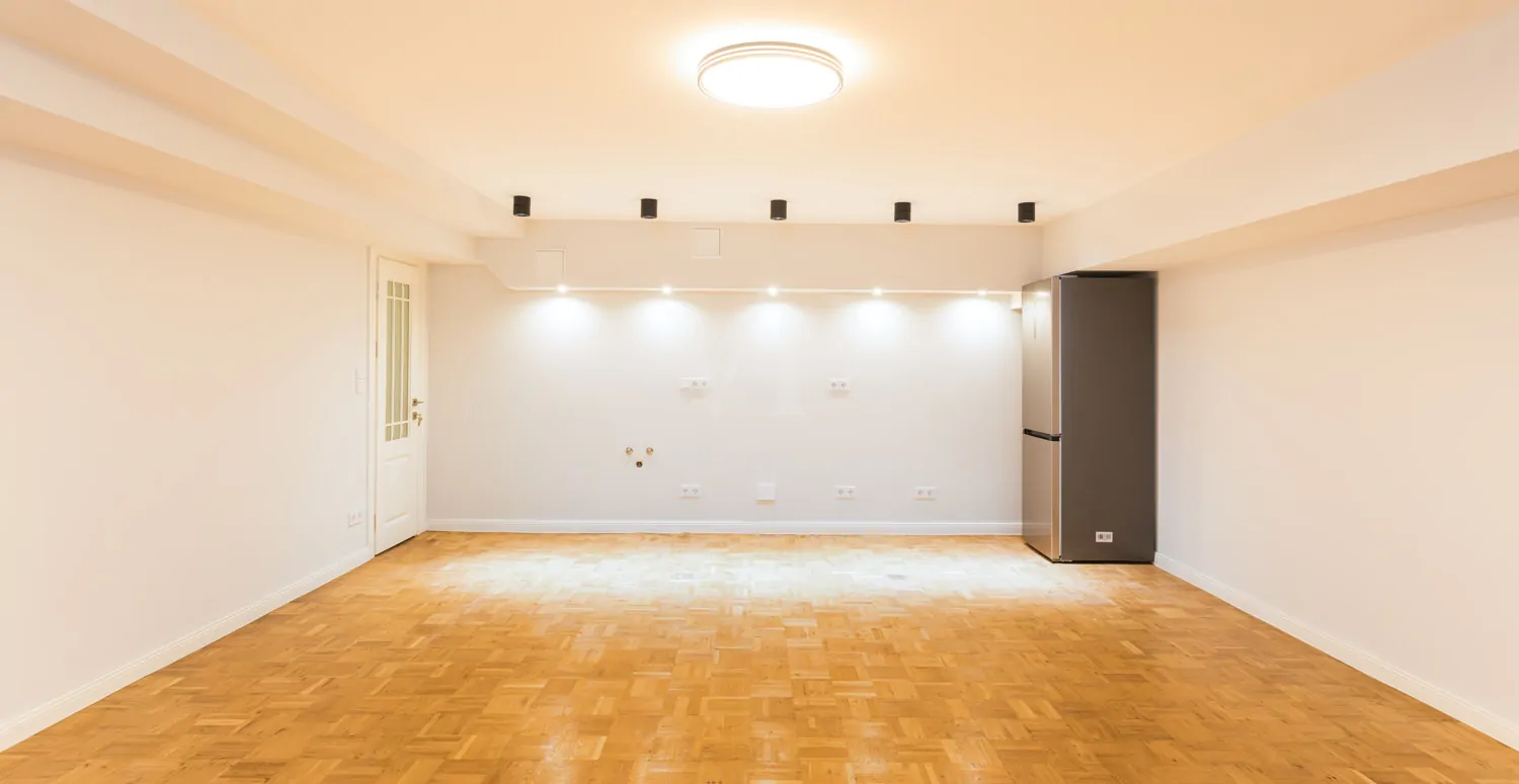 Hobbyraum mit Anschlüssen für eine Küche