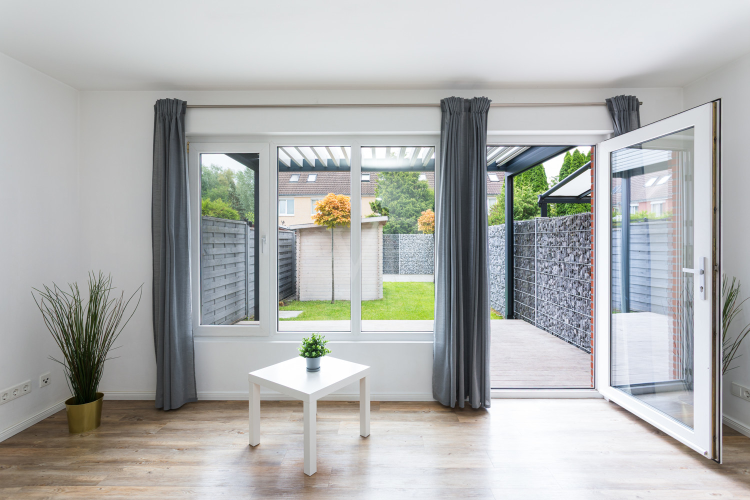 Schöner Blick in den Garten