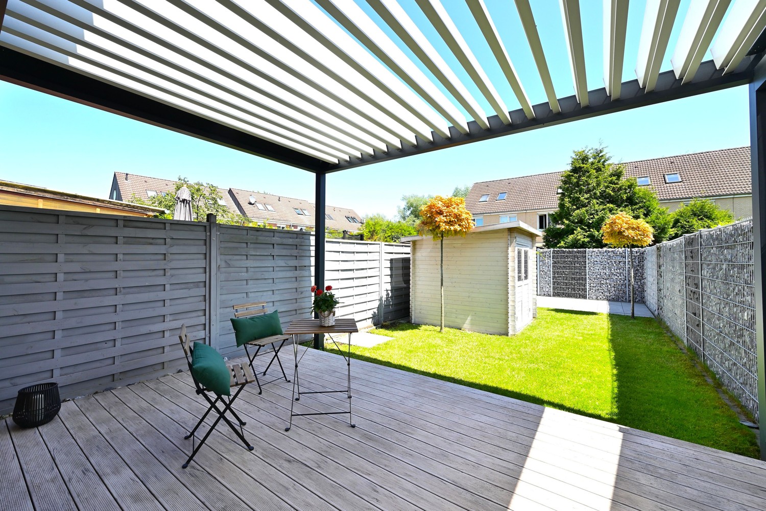 Terrassenblick zum Garten