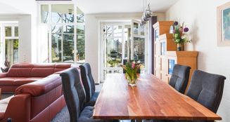 von_poll_real_estate_property_25087004_image_0