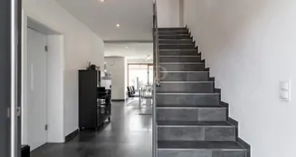 von_poll_real_estate_property_25067013_image_3