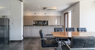 von_poll_real_estate_property_25067013_image_2