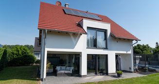 von_poll_real_estate_property_25067013_image_1