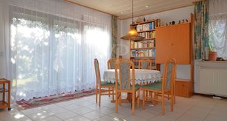 von_poll_real_estate_property_25067020_image_2