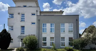 von_poll_real_estate_property_25067018_image_0