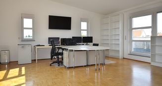 von_poll_real_estate_property_25067019_image_7