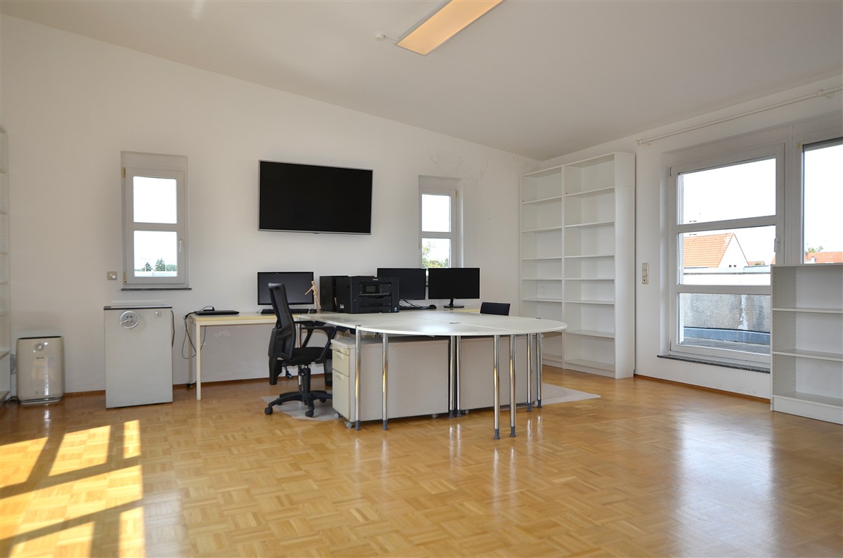 Büro II