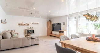 von_poll_real_estate_property_25067034_image_7