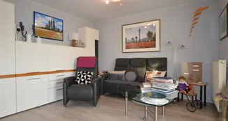 von_poll_real_estate_property_25067036_image_5