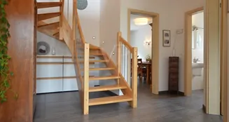 von_poll_real_estate_property_25067026_image_2