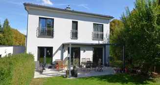 von_poll_real_estate_property_25067026_image_0