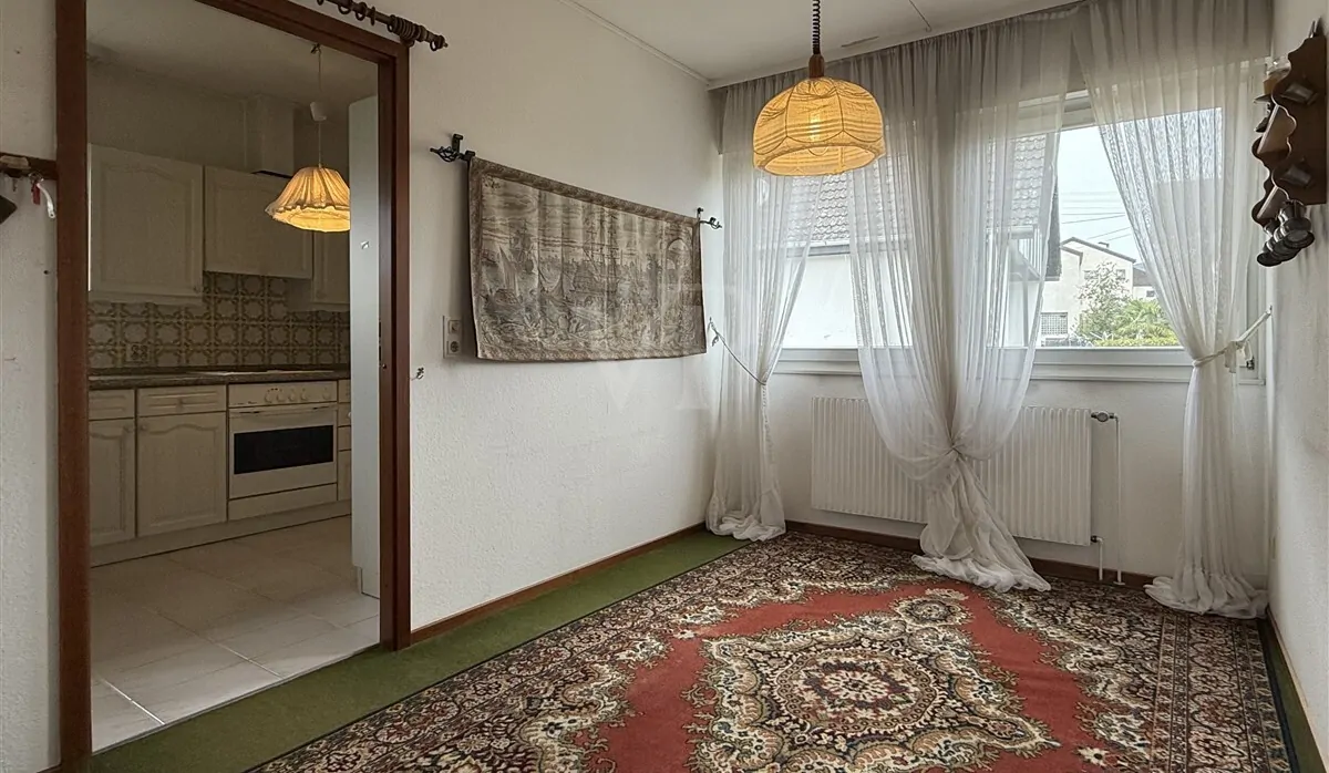 Essbereich mit angrenzender Küche