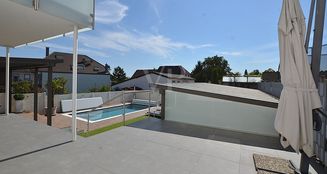 von_poll_real_estate_property_25067029_image_12