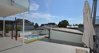 von_poll_real_estate_property_25067029_image_7