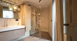 von_poll_real_estate_property_25067027_image_2