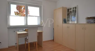 von_poll_real_estate_property_25067025_image_7