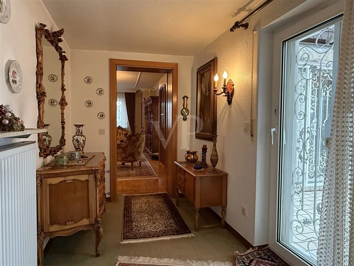 Flur zwischen Anbau und Haus