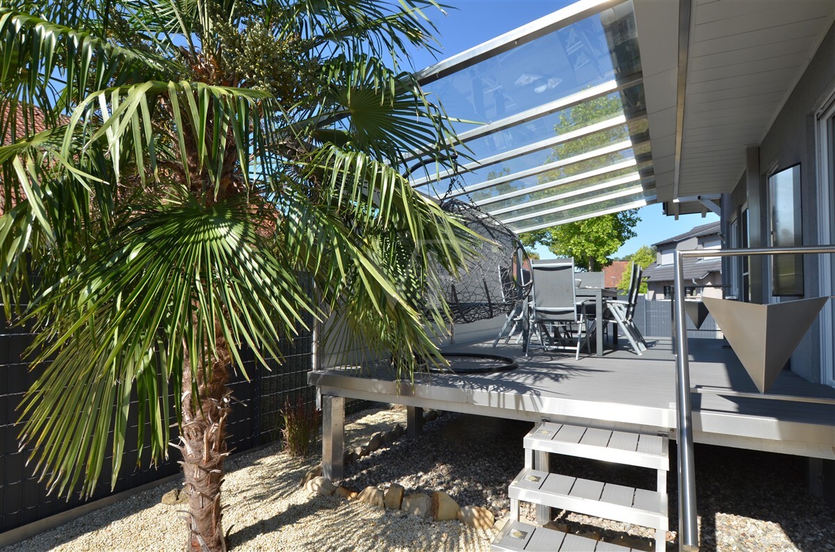 überdachte Terrasse