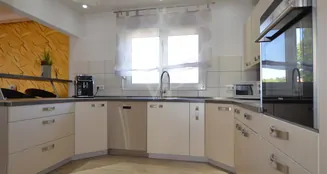 von_poll_real_estate_property_25067021_image_3