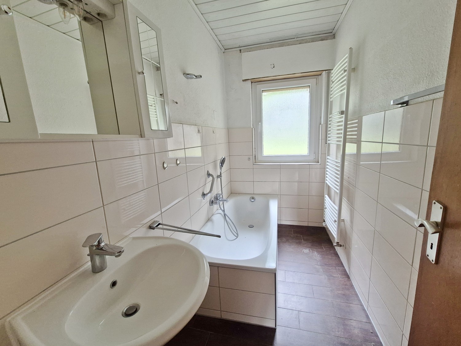 Badezimmer EG