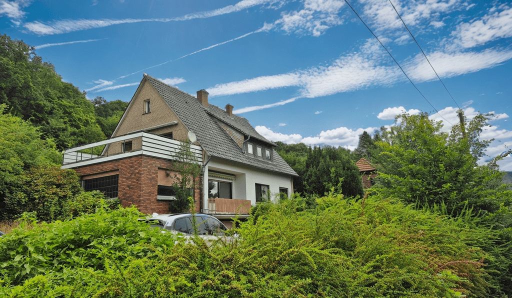 Geräumiges Zweifamilienhaus mit Potential - Bad Oeynhausen Dehme