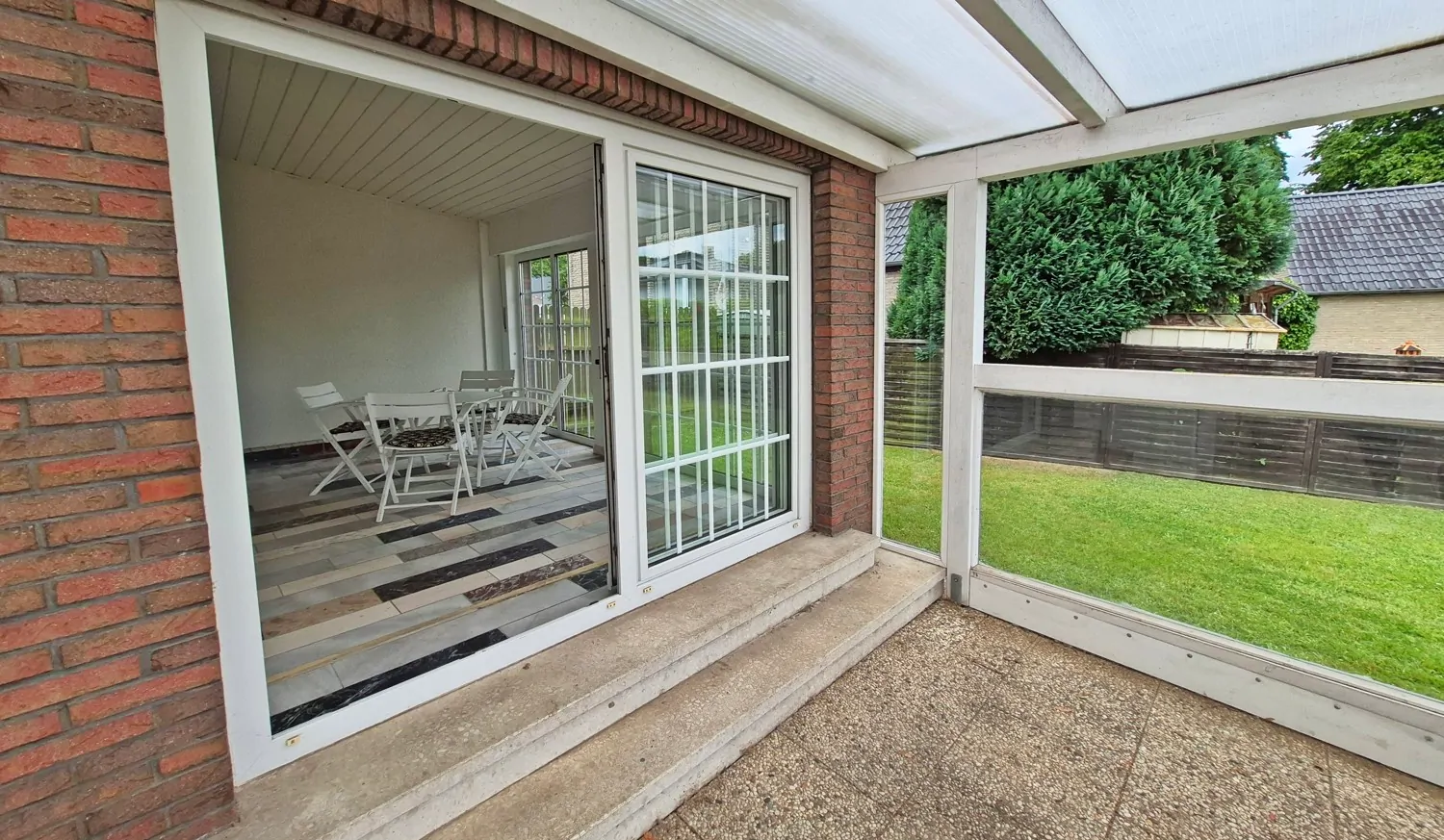 Zugang zum Wintergarten