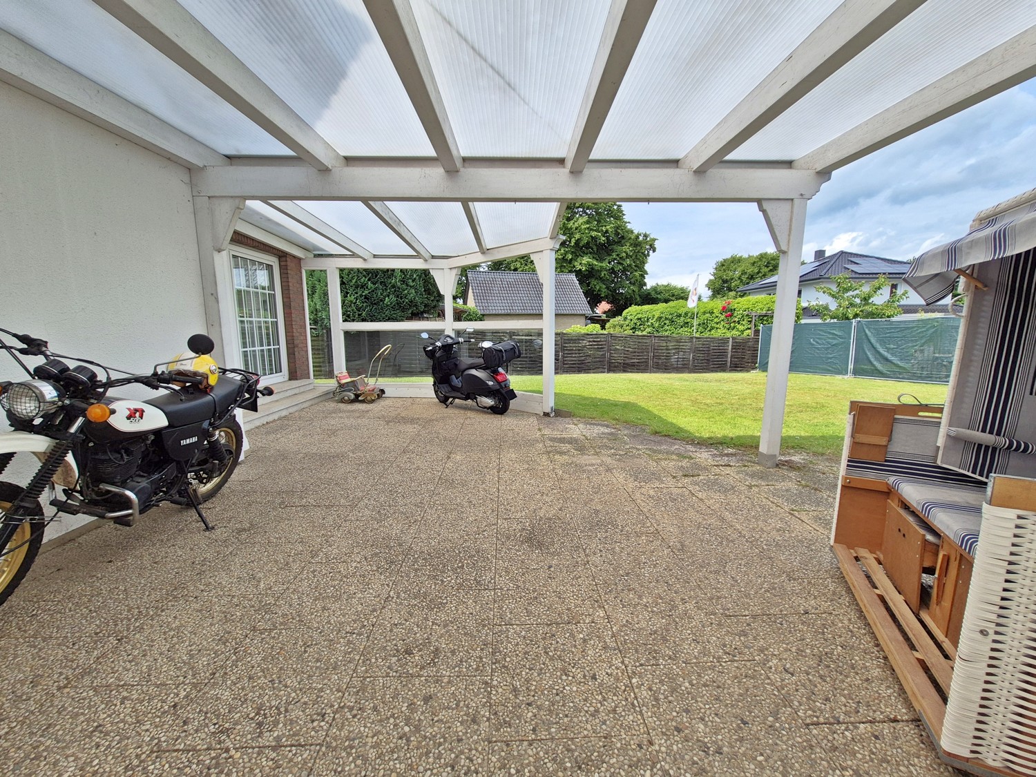 Terrasse überdacht