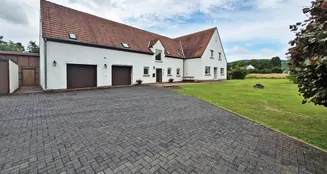 von_poll_real_estate_property_25231017_image_1