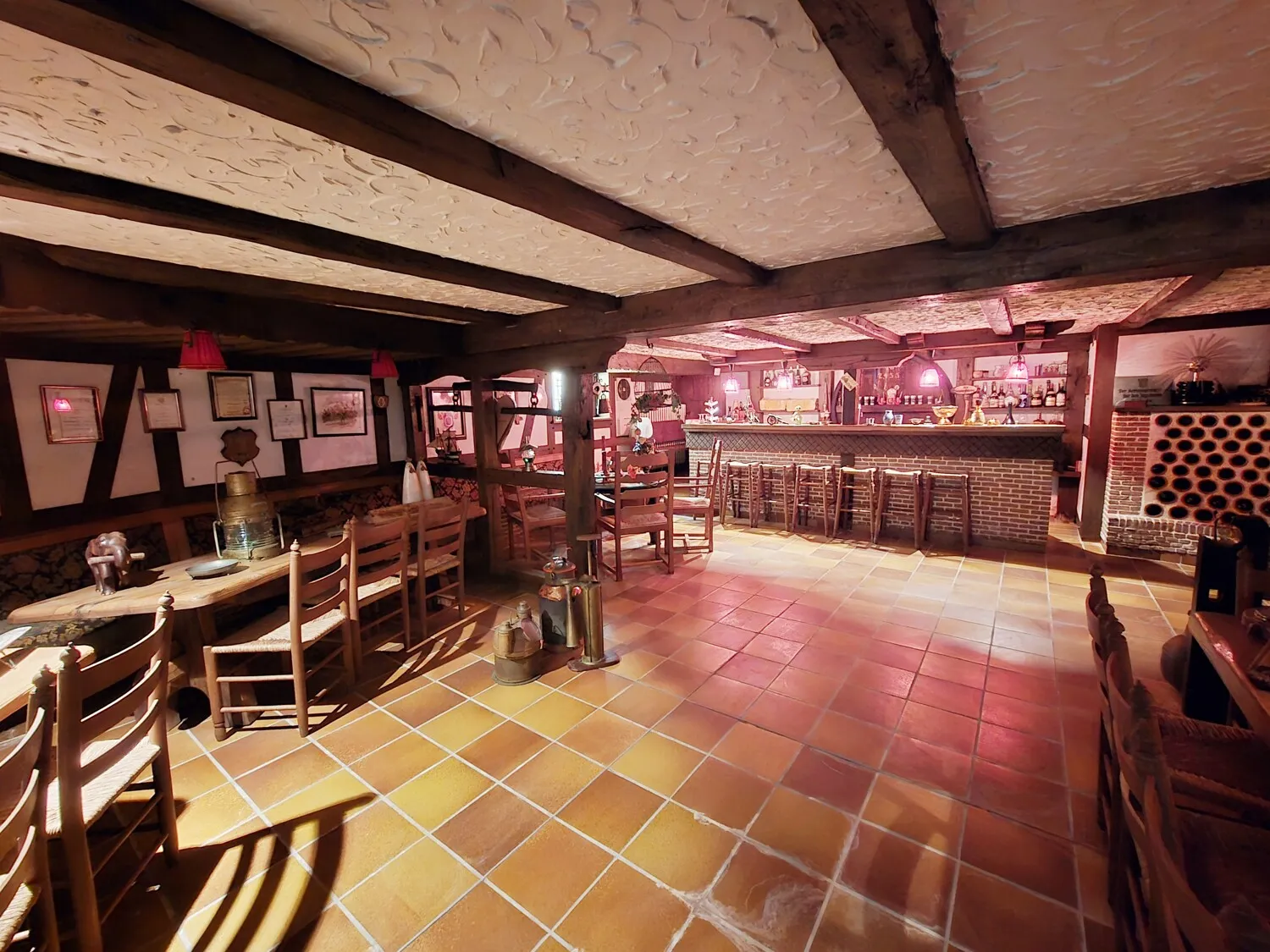 Kellerbar