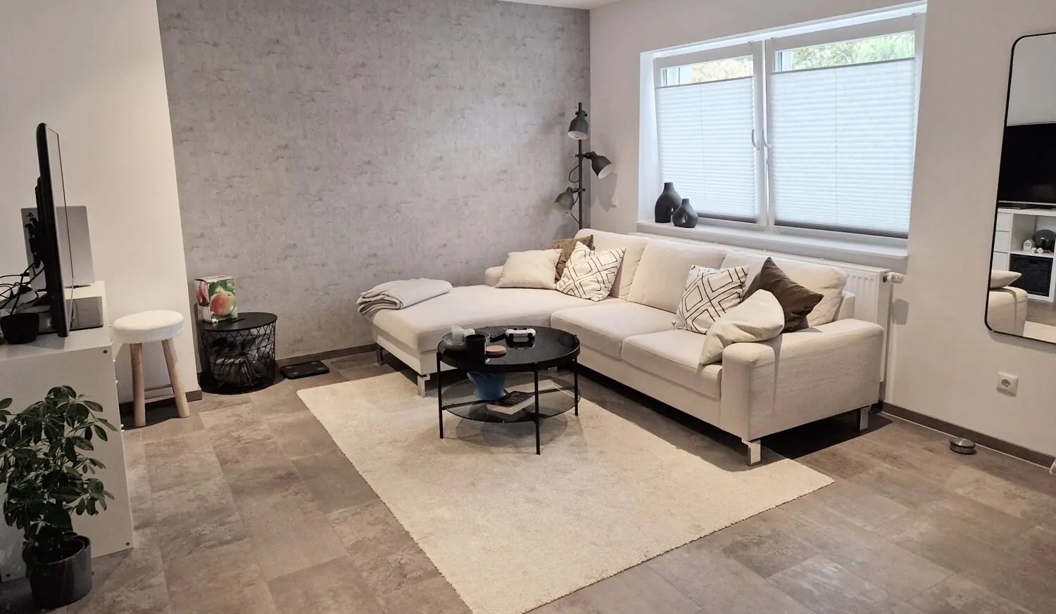 Modernes 2-Zimmer Apartment im Erdgeschoss - mit Einbauküche und Parkplatz