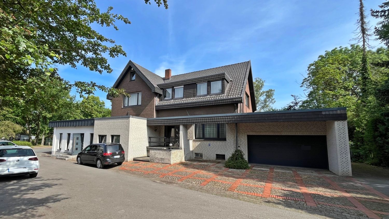 Straßenansicht