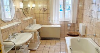 von_poll_real_estate_property_24231021_image_17