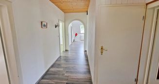 von_poll_real_estate_property_24231019_image_16