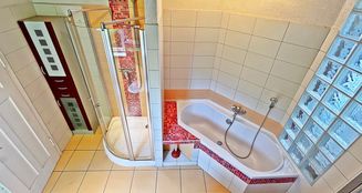von_poll_real_estate_property_24231019_image_14