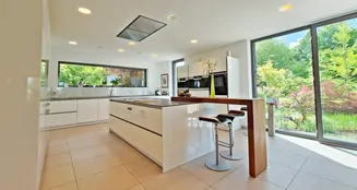 von_poll_real_estate_property_25231007_image_7