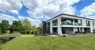 von_poll_real_estate_property_25231007_image_0