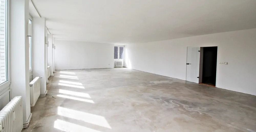 Helle Büroräume in zentraler Lage