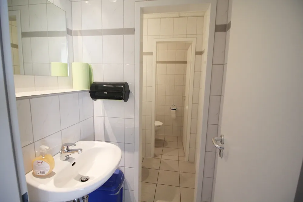 Világos irodaterületek központi helyen