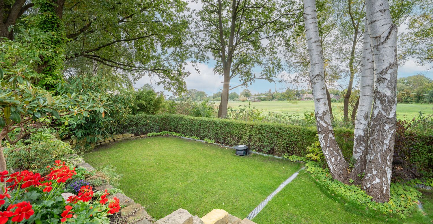 liebevoll angelegter Garten