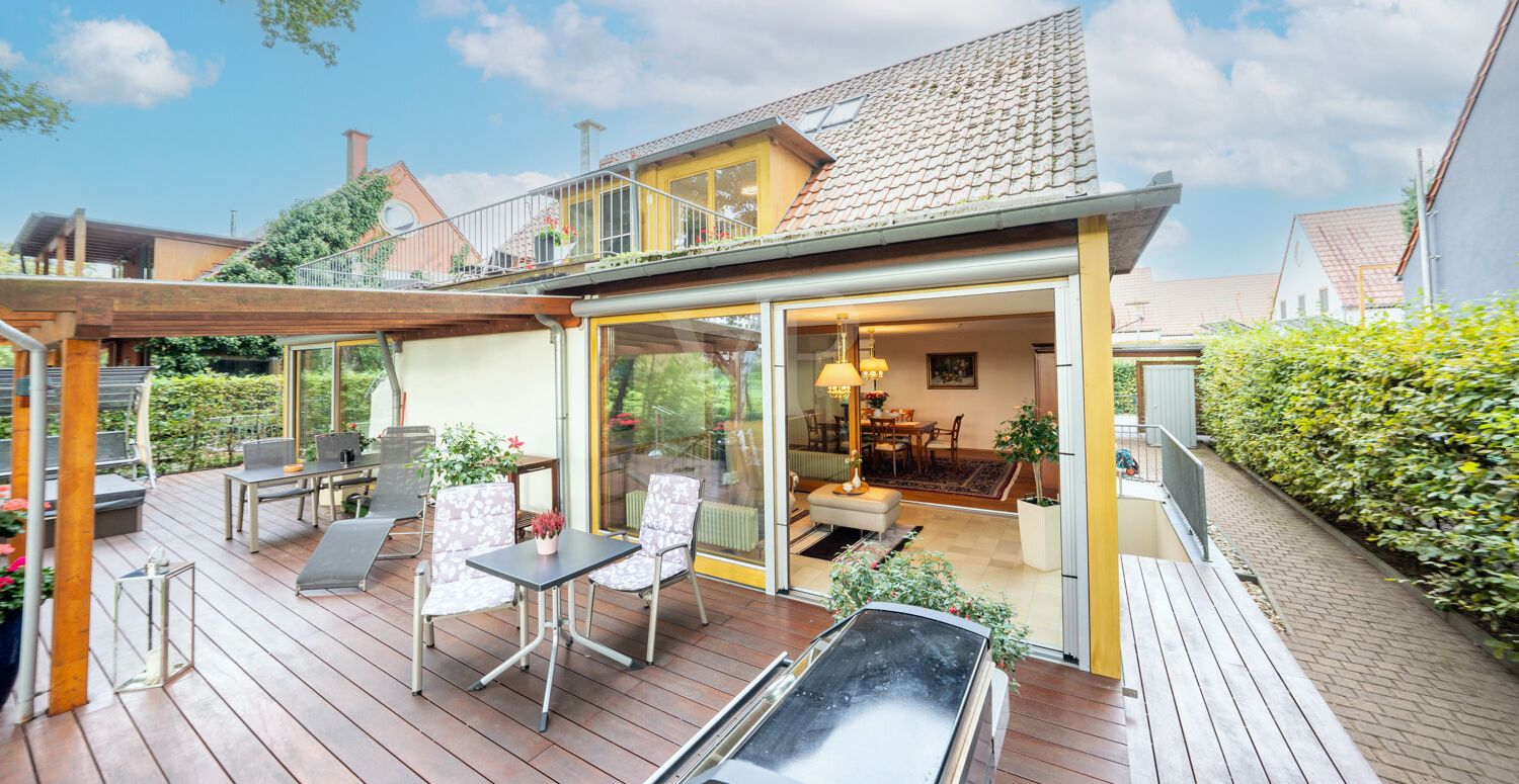 Terrasse mit Markise