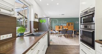 von_poll_real_estate_property_25096054_image_7