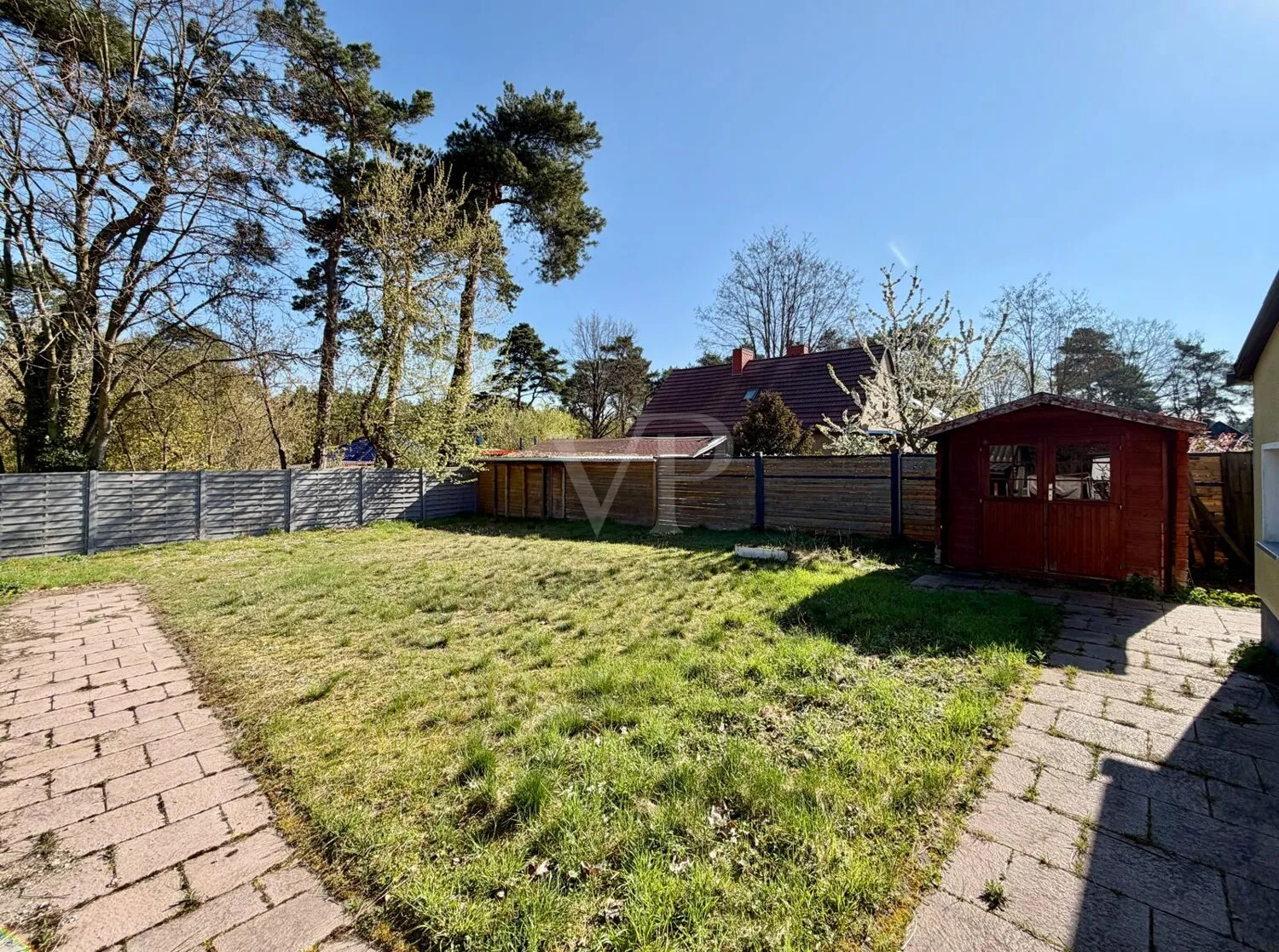 Weitläufiger Garten