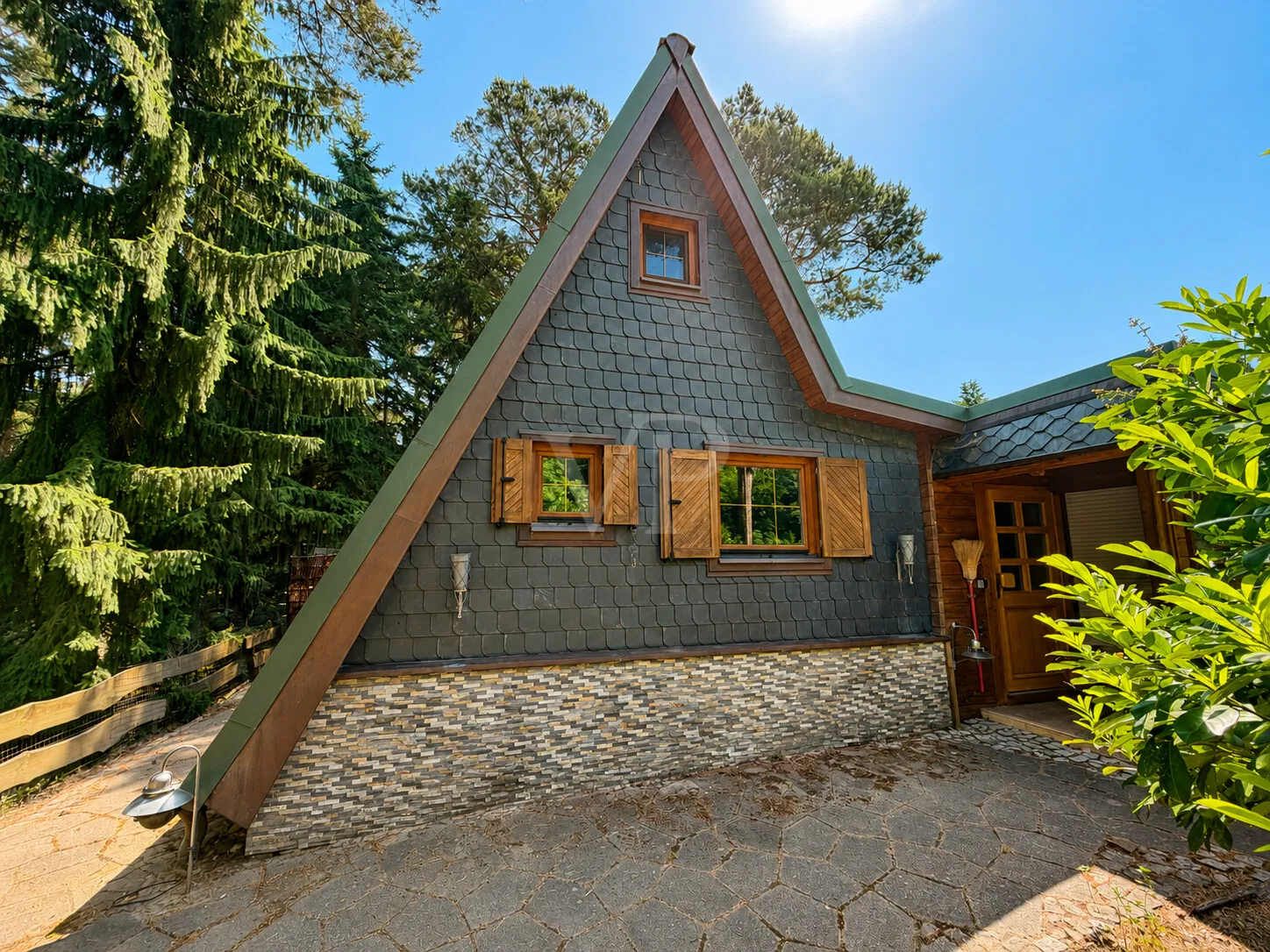 Gemütliche Finnhütte