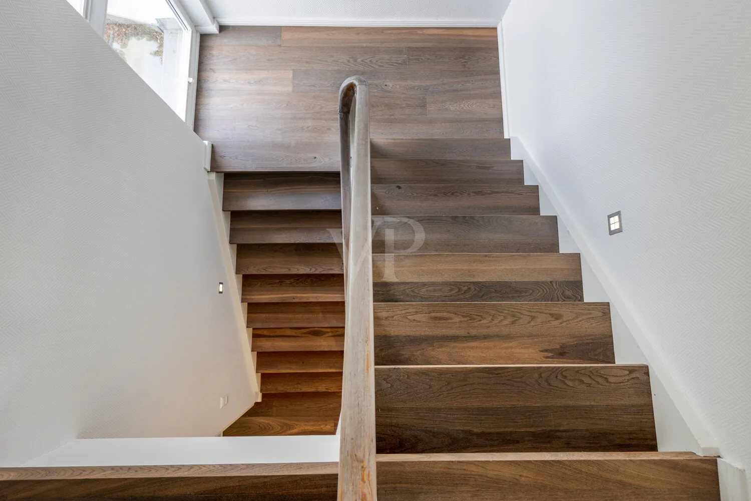 Treppe vom EG in das DG
