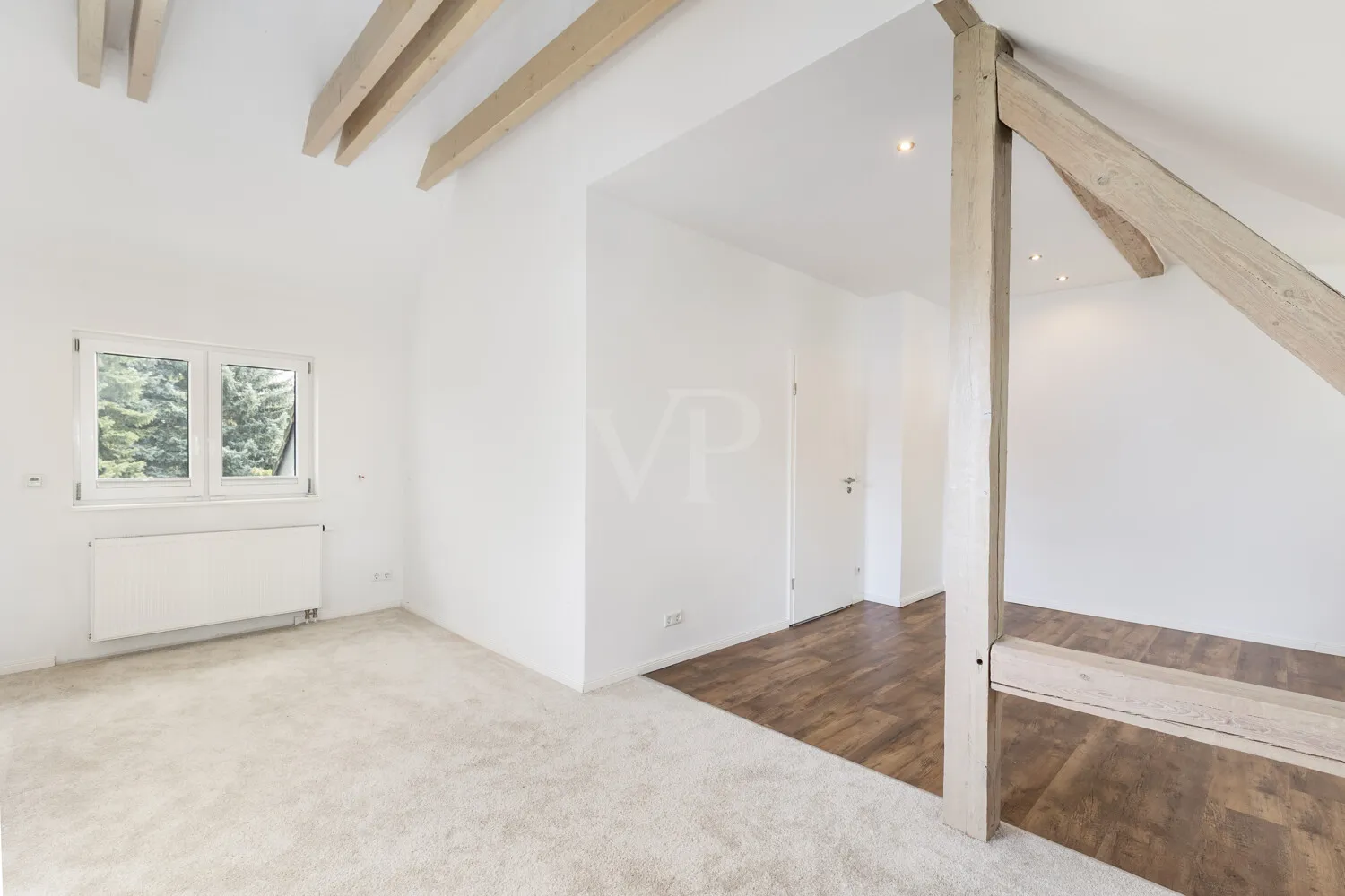 Zimmer 2 im DG (Zimmer ist teilbar)