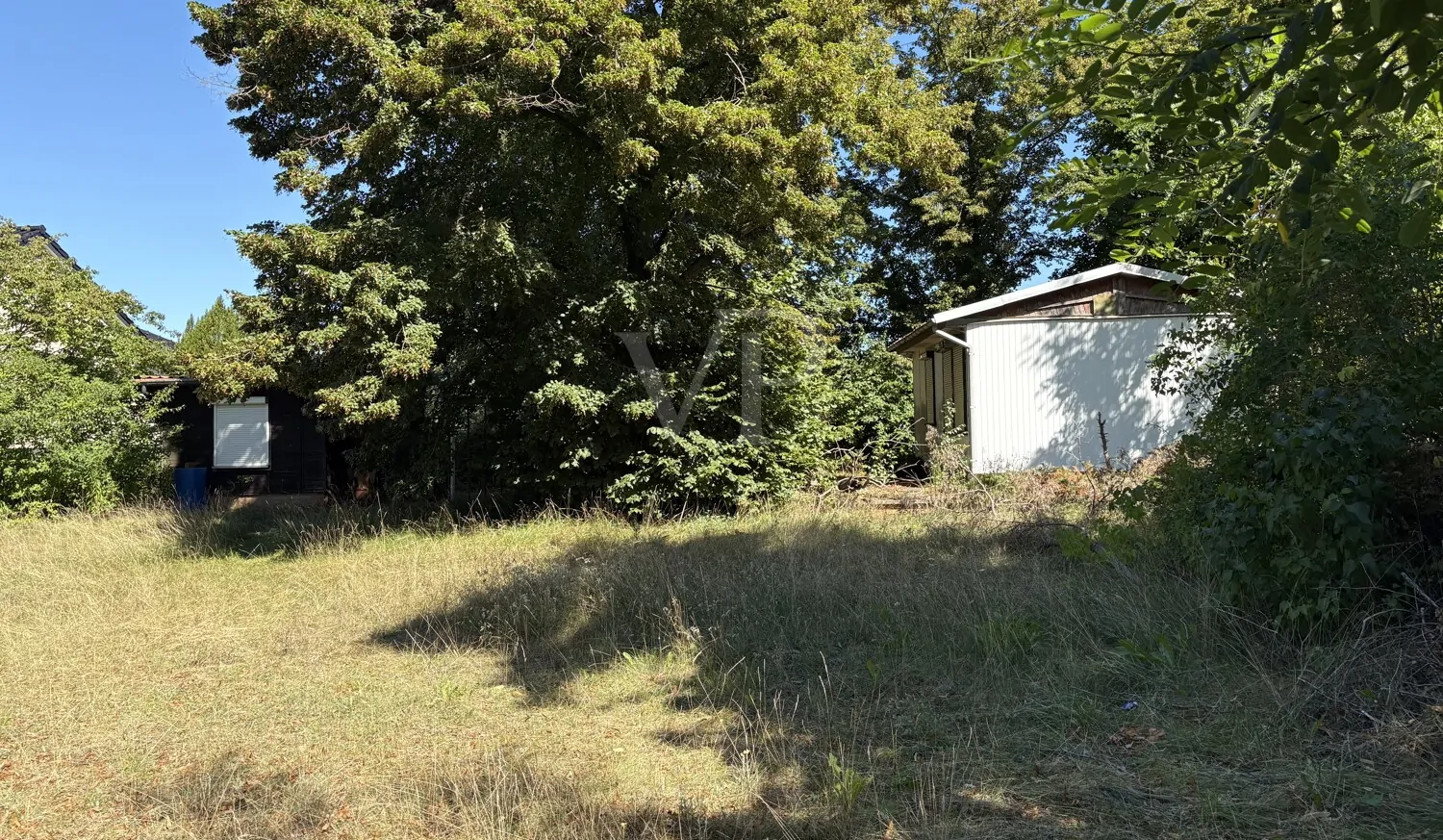 Großzügiges Grundstück