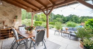 von_poll_real_estate_property_25096036_image_2