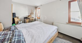 von_poll_real_estate_property_25096016f_image_3