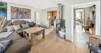von_poll_real_estate_property_25096016f_image_0