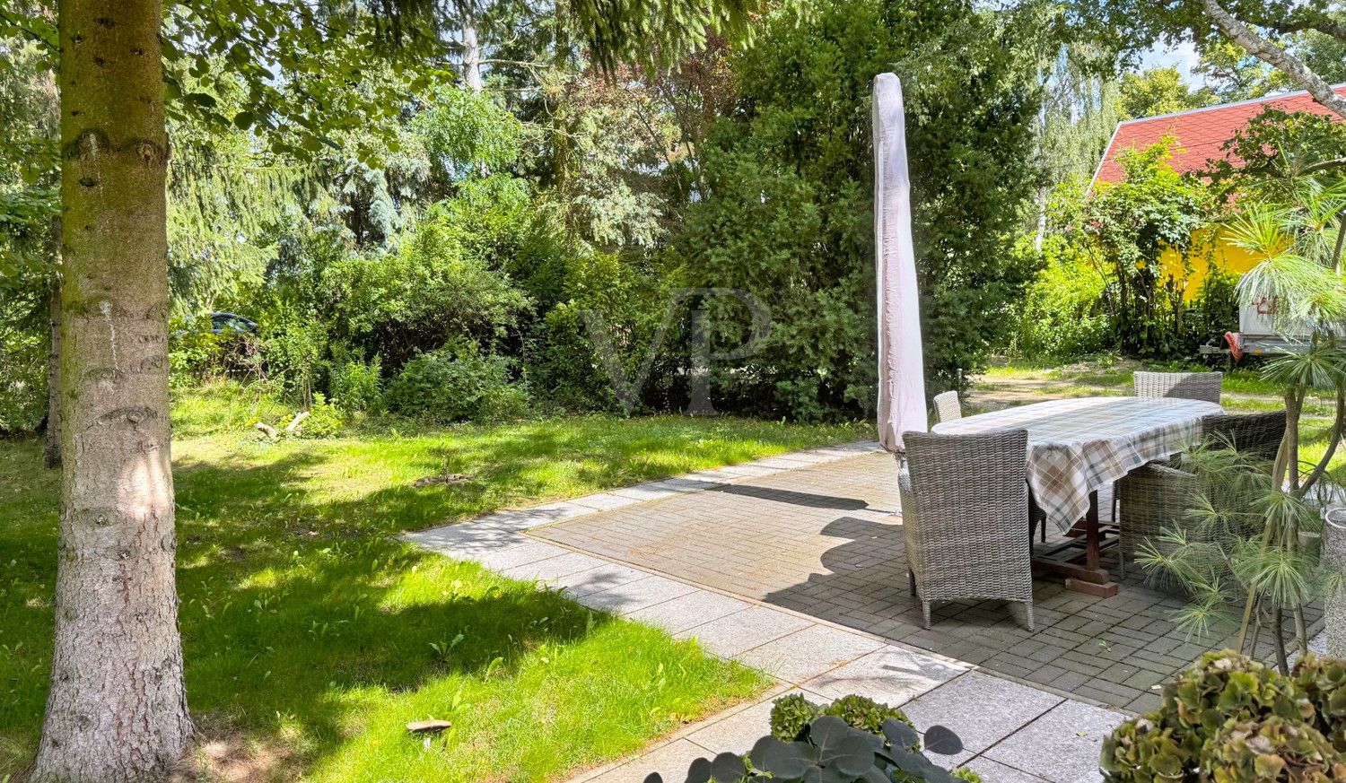 Terrasse im vorderen Bereich